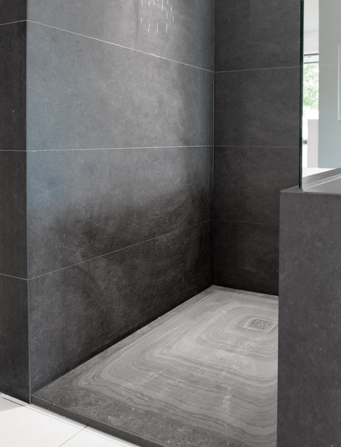 Kachel_05_Inspiration_Duschboden_XX_XX