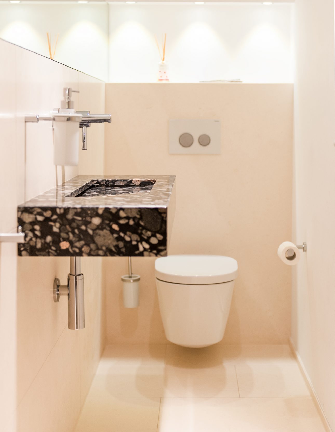 Kachel_01_Einsatz_Toilette_05